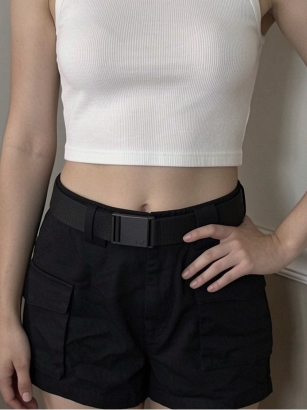 🤎 5 for $20! TNA Black belted shorts